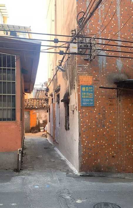 南城塘贝村北七巷8号，晚上来只